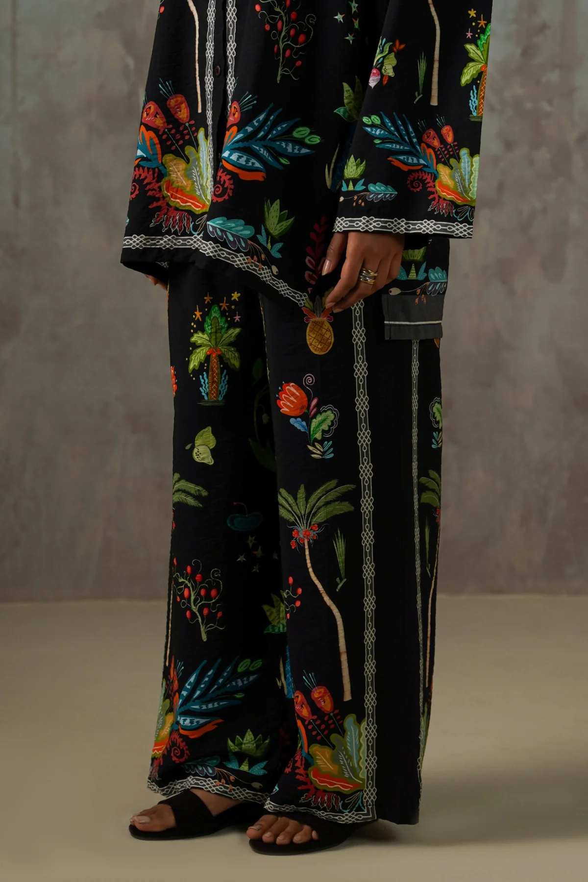 WOMAN APPAREL NEW IN